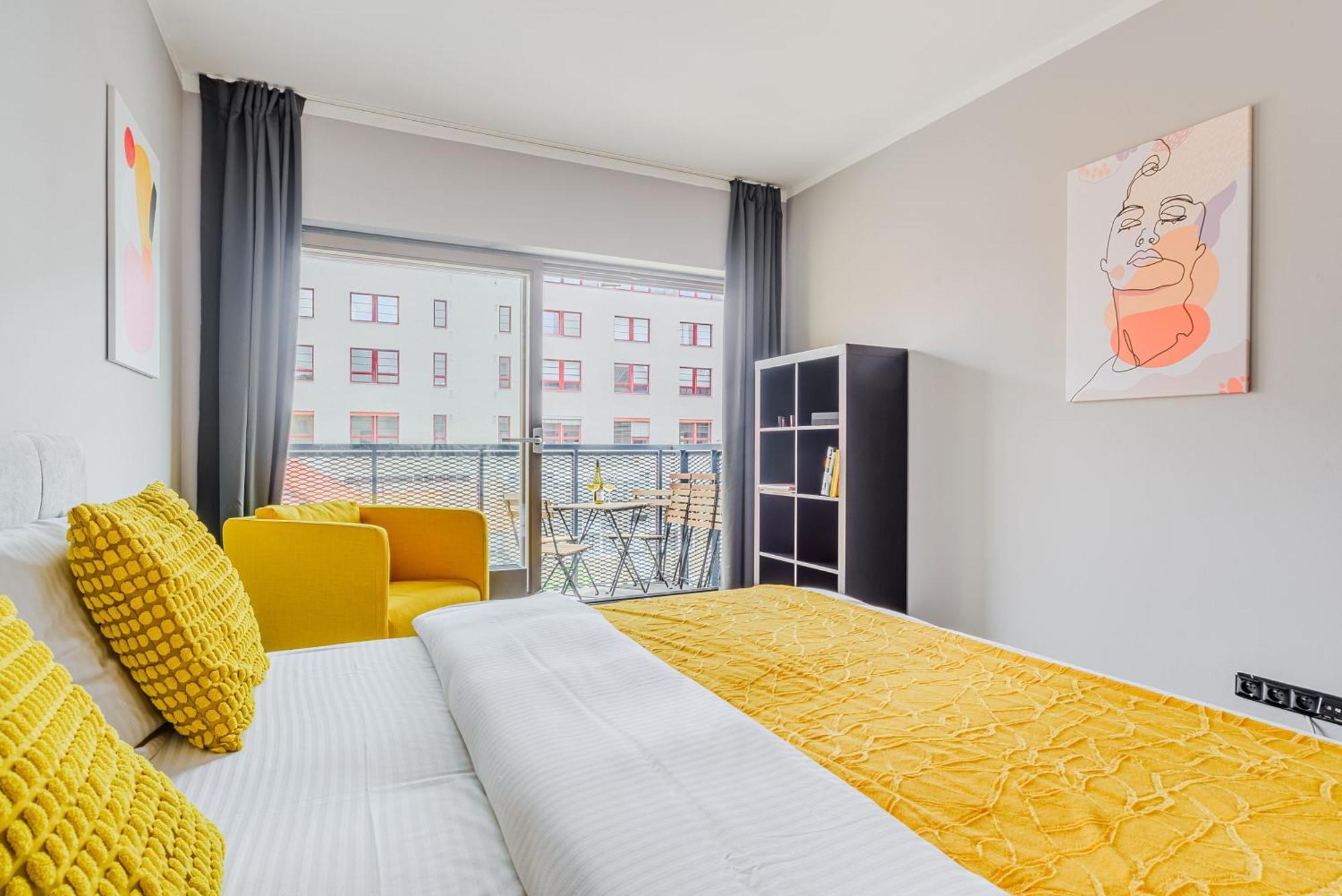 Spacious Apartments Near Karlin Square Prague Luaran gambar