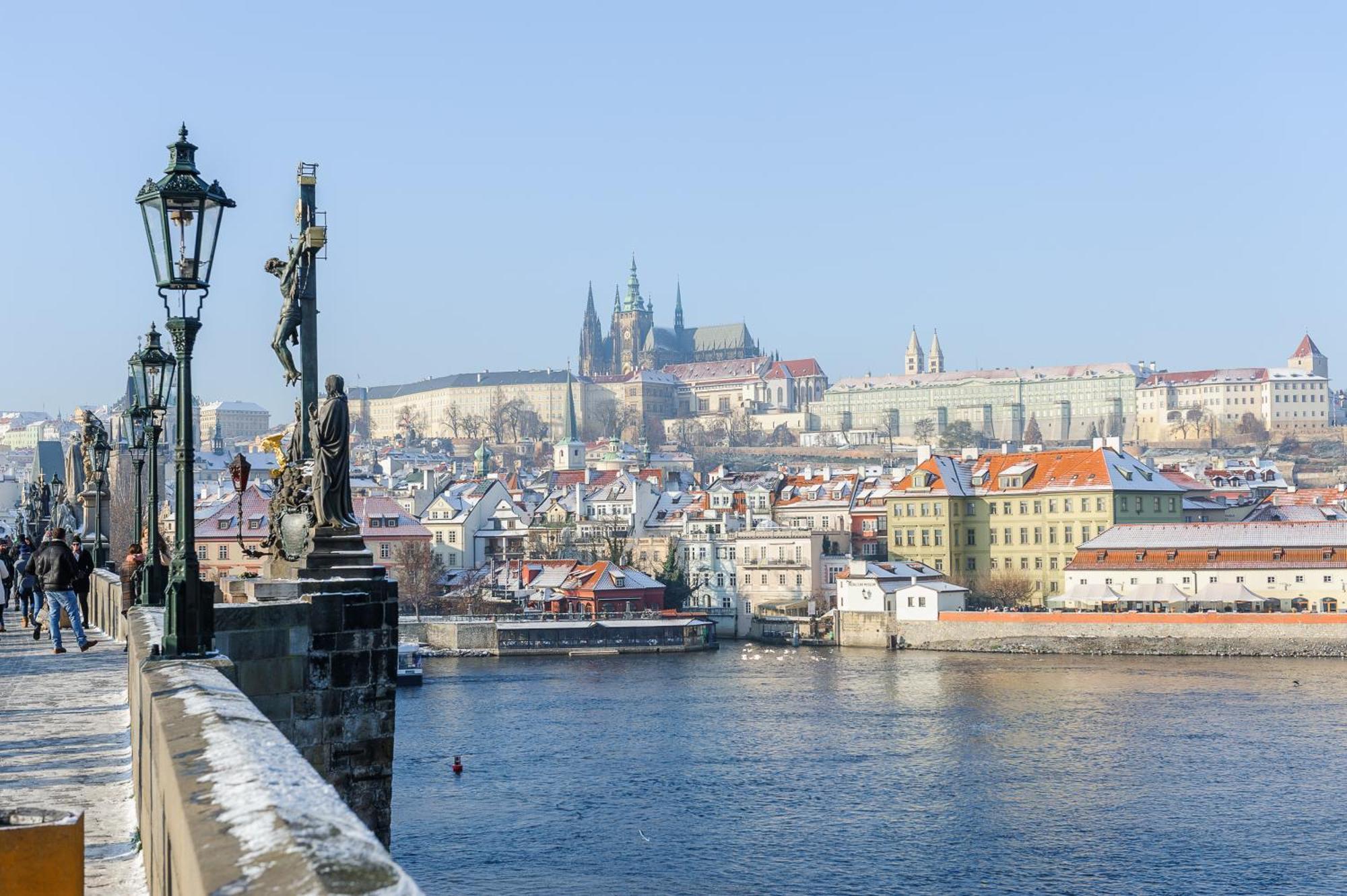 Spacious Apartments Near Karlin Square Prague Luaran gambar