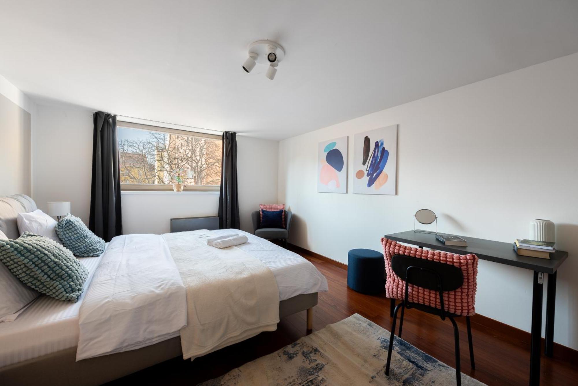 Spacious Apartments Near Karlin Square Prague Luaran gambar