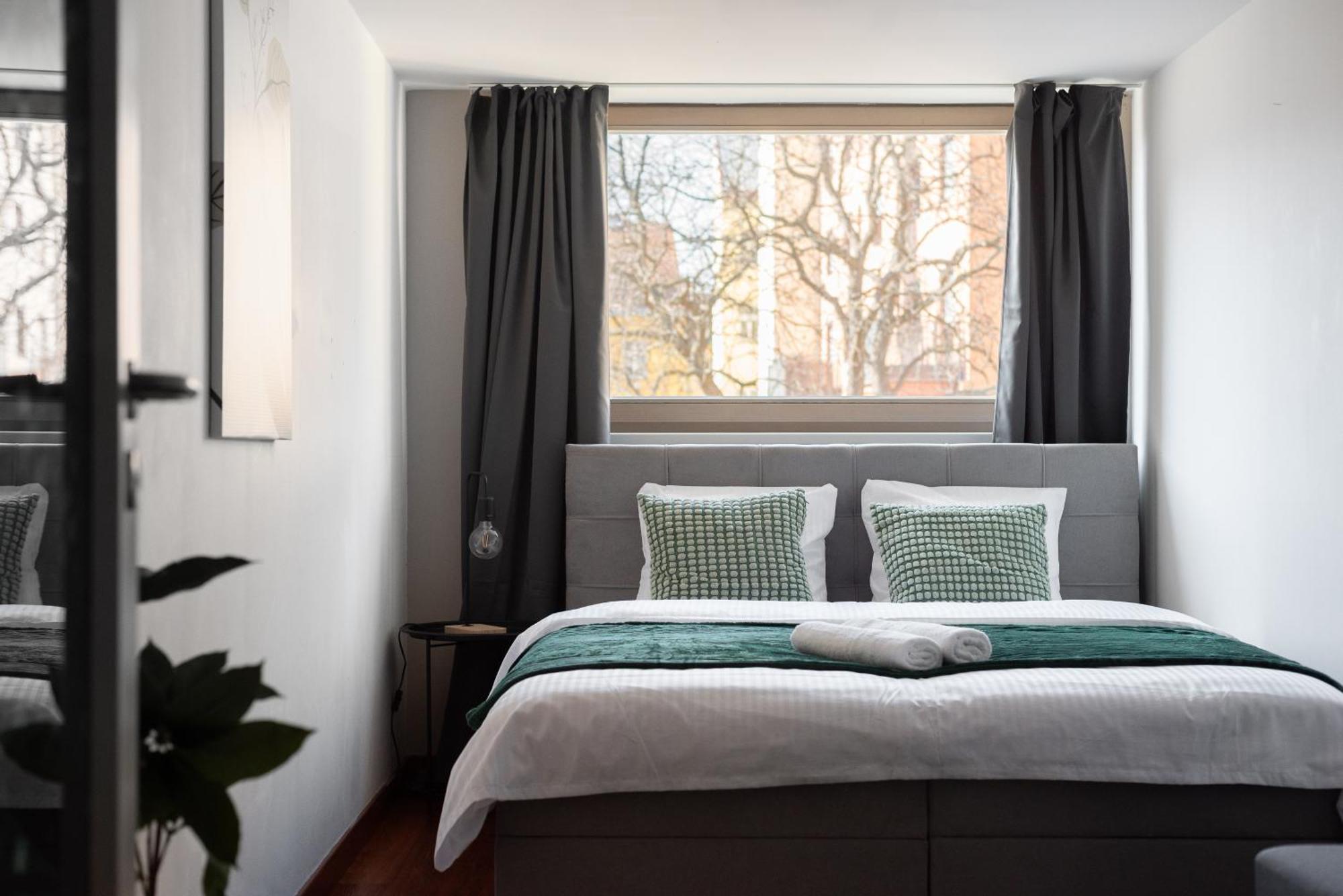 Spacious Apartments Near Karlin Square Prague Luaran gambar
