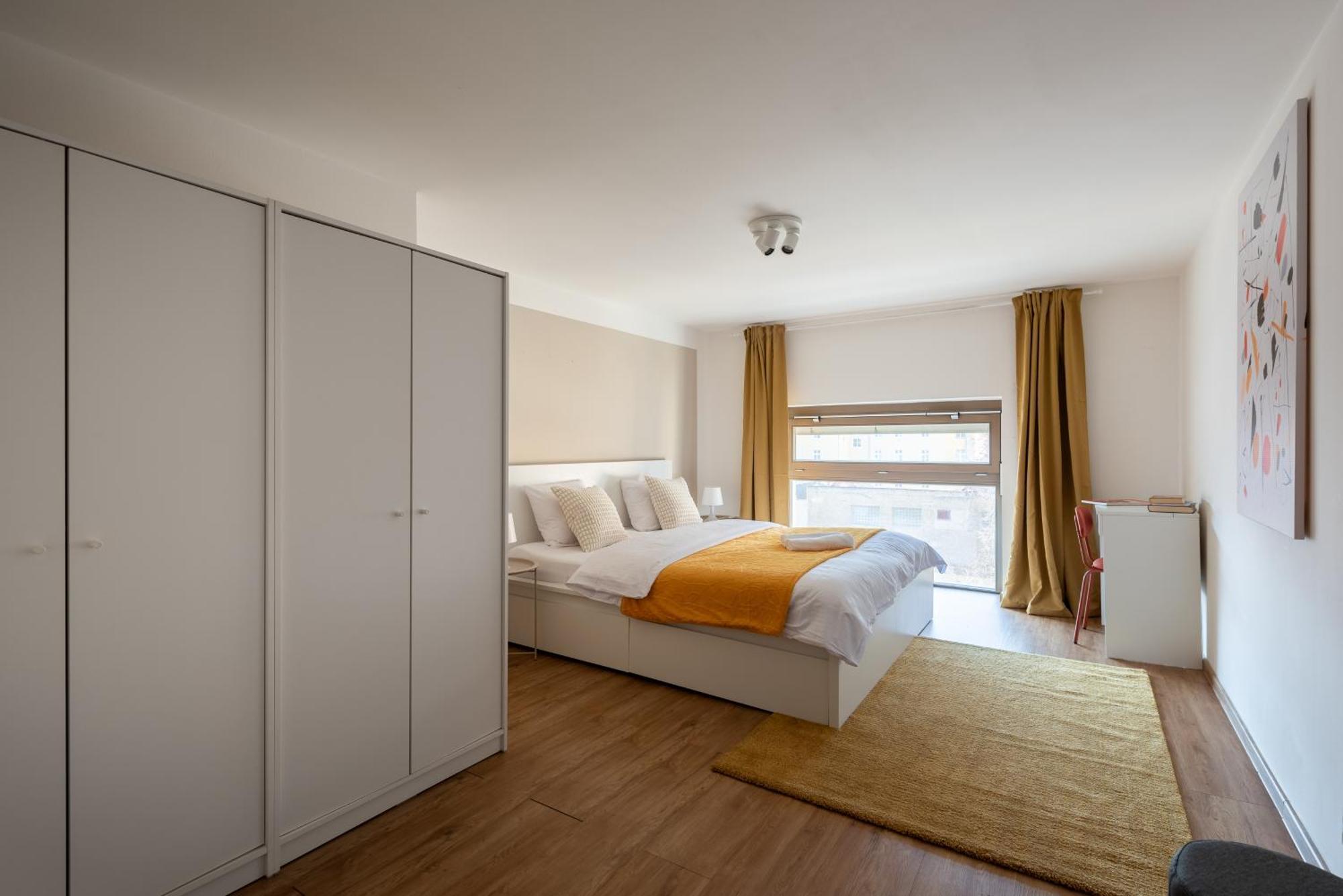 Spacious Apartments Near Karlin Square Prague Luaran gambar